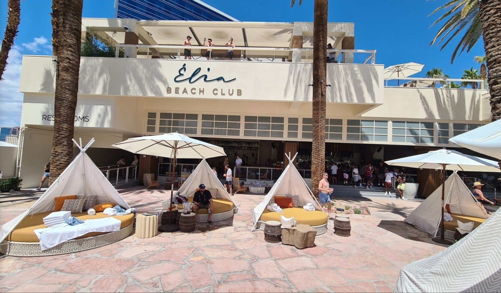 las vegas elia beach club daybed